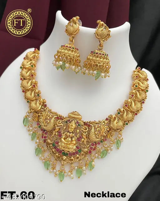 jewellery,choker,necklace,jewellery set,indian wedding jewellery set,Maangalyam/Murukku,south,indian,maharastrian,highquality set for women girls