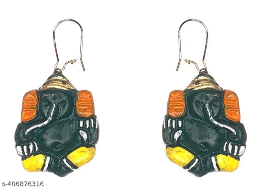 Radiant Terracotta Multicolor Jewel Set Ethnic Elegance Adorned with Handcrafted Art ( Green )