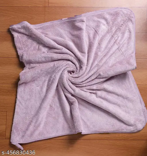 Vyakom Premium Microfiber Bath Towel – Super Absorbent, Quick-Drying, Ultra-Soft & Plush – 500 GSM, Lightweight, Durable, Machine Washable, Ideal for Bathroom, Beach & Travel(Magenta)