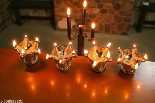 Set of 4 Ceramic Designer Oil Diya | Traditional Lighting Diya | Handmade Ceramic Diya for Home & Diwali Decoration - Temple décor Diya for god Worship
