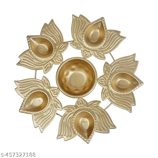 Craftlayout Urli Bowl for Home Décor, Lotus Shape Handcrafted Metal Bowl for Office Festive Diwali Decoration Set, Decorative Bowls for Floating Candles, Tealight Candles, Gift Items - 7 Inch Gold