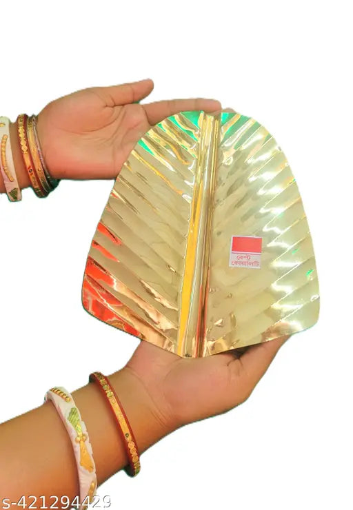 Brass Banana Leaf Thali (1 Piece, Gold)