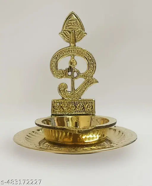 Madhura eStores Brass OM MURUGA DIYA with plate ( Weight 120 gms )