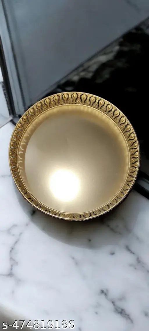 Trendy Tray with legs 9"