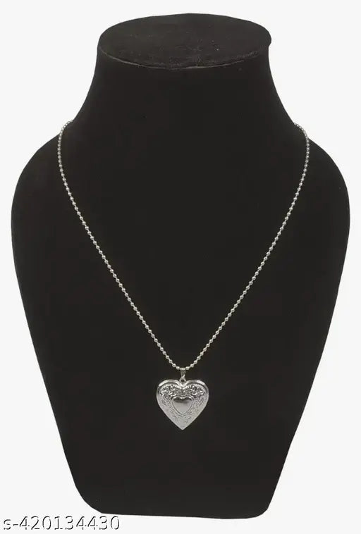 Silver Plated Big Heart Shaped Openable Photo Frame Memory Photo Lockets Valentines Day Gifts Fashion Chain Pendant Locket Necklace Gifts Jewelry for Men and Women