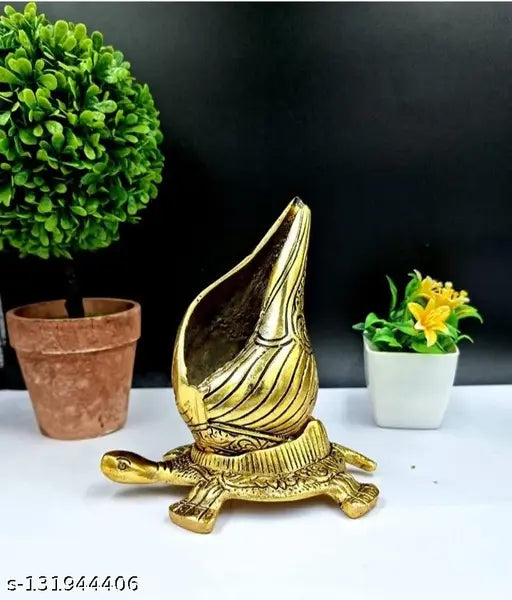 Vastu metal shank showpiece