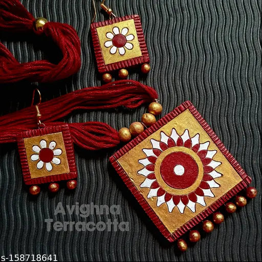 Terracotta Jewellery Set by Avighna