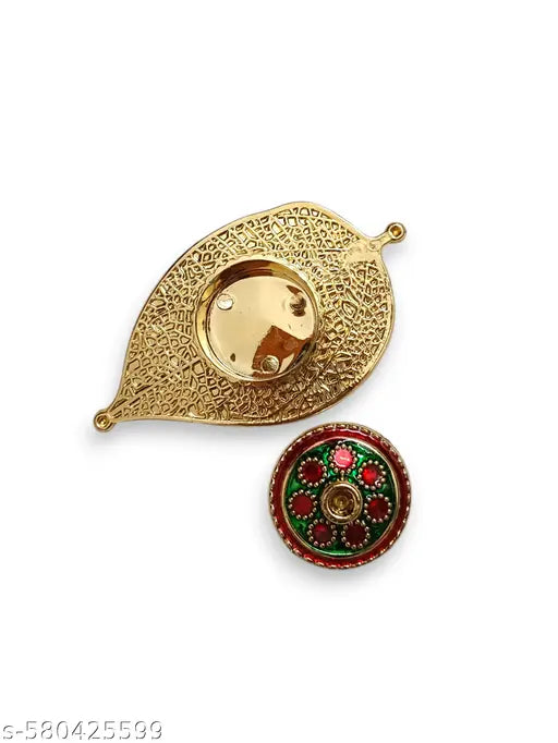 Haldi Kumkum plate | Kumkum plate with Leaf design | Haldi Kumkum Thali for Pooja & Gifting | Trendy Kumkum leaf plate | Gold-Plated Kumkum plate | All in one Gift for Women, Weddings, Pooja Functions | Traditional Meenakari | Kum Kum | Haldi | Pack Of 1