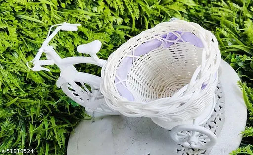 Doon Stylish Showpieces & Collectibles