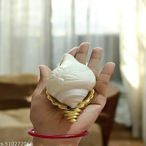 Traditional Jal Shankh With Brass Stand | Paniwala Shankh Or Pittal Dani for Pooja, Puja Temple - 11 cm