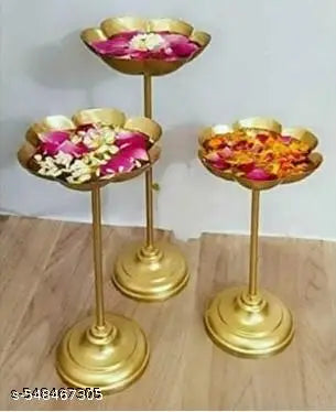 TAJ BOWL URLI WITH CANDLE STAND FLOATING DIYA Urlis find a special mention in our traditional styles of home decor