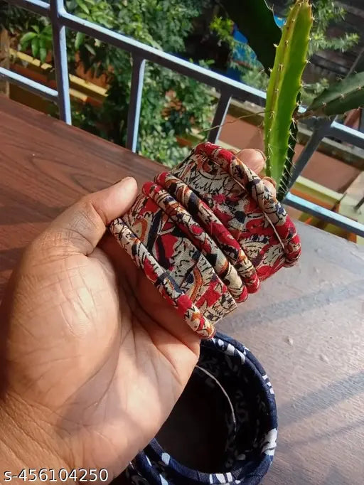 Kalamkari bangles of 6 piece. Comfortable and stylish wear