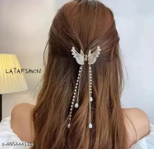 Combo Offer metal pearl claw clip and Pearl Resin Acrylic Hair Clips pack of 5 Cream color Metal Juttu clipu / Jada Clipu/Juttu Kliplu / Jada Klipu/Juttu pinu / Jada Pinu/Jada Billa/Muti kilippukal& Muti pinkal//mudi clippukalum mudi pinnukalum/Hair klip‌