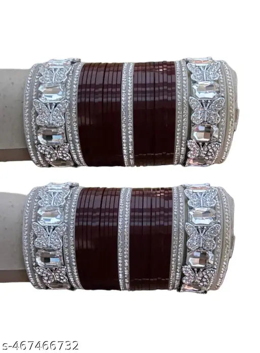 Buttterfly kada white nikhar maroon chooda