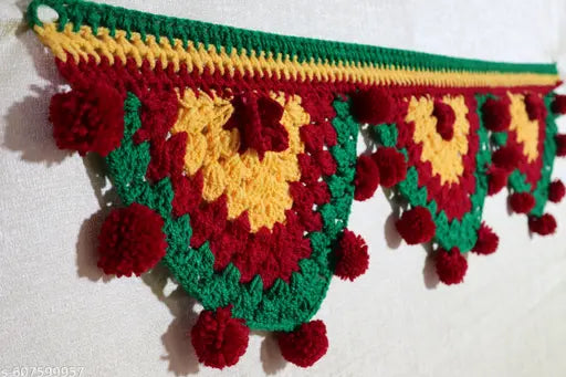 Woolen toran