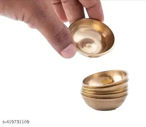 Pure Brass Bowl Diya, Round/Brass Roli Bowl Chandan Katori,Pooja Katori for Keeping Pooja Article in Puja Thali for Diwali Navratri Laxmi Poojan (Size- 25ML) Set of 6 (Hight 1.5 CM, Daya 4.5 CM)