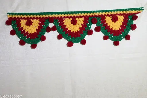 Woolen toran