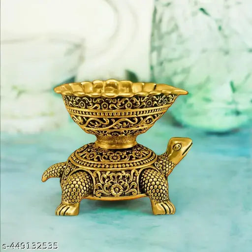 Unique Diyas & Lanterns