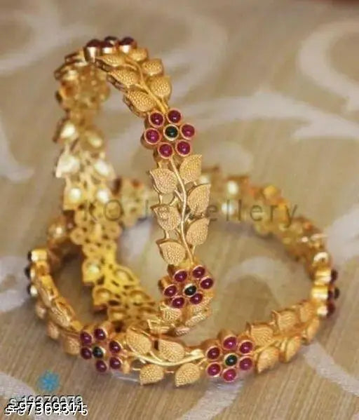 Govindam Gold Leaf Bangle Set