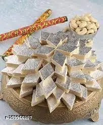 A.S.K VARK WALA | German Edible Finest Silver Leaves | Chandi Vark for Sweets (Pack of 10 Leaves)| Special For Diwali Festival Celebration | Festival Gift Hamper | Deepawali Gift Pack For Family, Friends, Corporate Office Gifts Combo