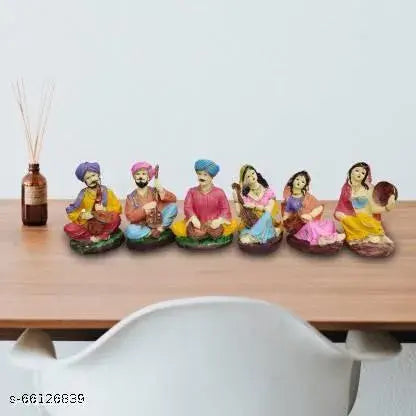 Showpieces & Collectibles