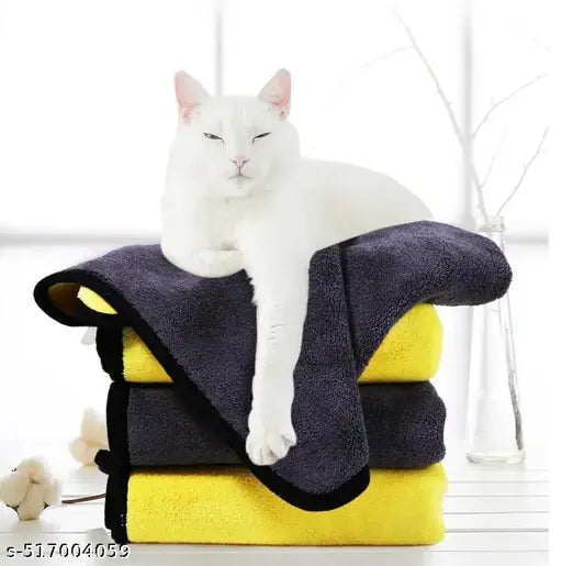 Microfiber Pack of 1 Ultra-Soft, Quick-Absorbent & Cooling Towel for Pets | Eco-Friendly, Fast-Drying Bathing Towel for Dogs & Cats of All Breeds | Perfect for Travel & Outdoor Uses | Green | Size 16x24 Inch, 600 GSM,