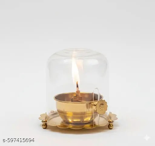 GOLD ANTIQUE AKHAND JYOT DIYA LARGE WITH ADJUSTABLE BATI KNOB AND GLASS COVER TRADITIONAL MANDIR JYOTI POOJA DEEPAK DEEPAM OIL LAMP KUNDULU FOR HOME TEMPLE AND DECOR POOJA ARTICLES SPRITUAL GIFT TRADITIONAL INDIAN METAL OIL LAMP FOR MANDIR, POOJA AND FEST