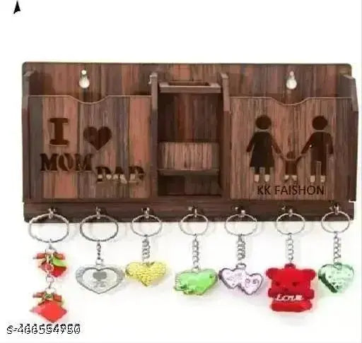 WOODEN I LOVE MOM DAD KEY HOLDER