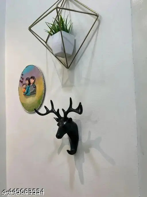 Plastic Deer Head Hanging Hook, Self Adhesive Wall Door Hook Hanger Bag Keys Sticky Holder (Black)