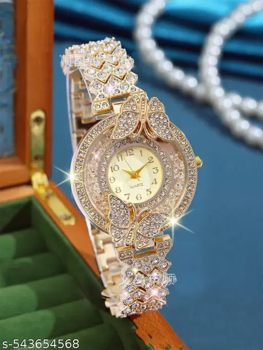 New fashionable watch for girls