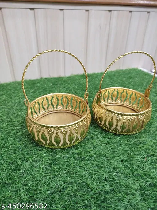Decorative Golden Basket (Set of 2) with Intricate Floral Design, Golden Metal Basket with handle  metal flower basket (6 X4 inches Golden)