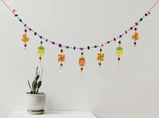 Alluring Wall Decor & Hangings