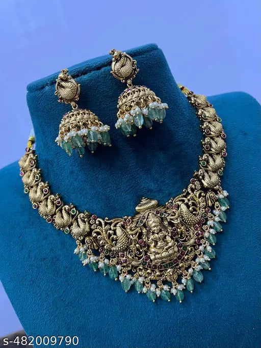 jewellery,choker,necklace,jewellery set,indian wedding jewellery set,Maangalyam/Murukku,south,indian,maharastrian,highquality set for women girls