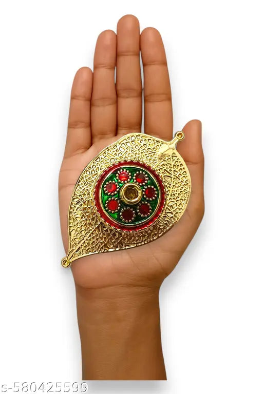 Haldi Kumkum plate | Kumkum plate with Leaf design | Haldi Kumkum Thali for Pooja & Gifting | Trendy Kumkum leaf plate | Gold-Plated Kumkum plate | All in one Gift for Women, Weddings, Pooja Functions | Traditional Meenakari | Kum Kum | Haldi | Pack Of 1