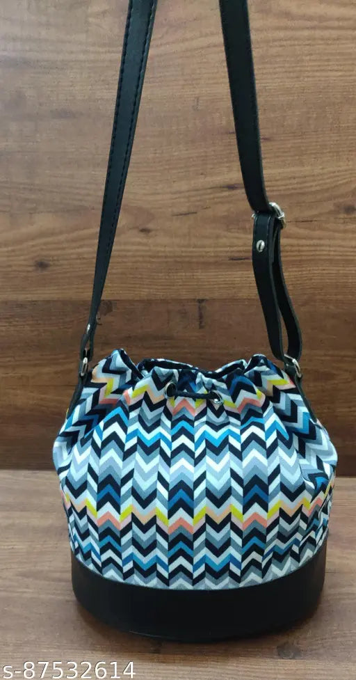 DRAWSTRING handbags