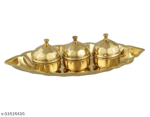 PRAMUKH STORE Brass Haldi Kumkum dabbi with lid and Attached with Thali Brass Kankavati for puja