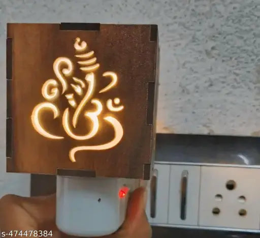 Shri Ganesh wooden Kapoor Dani & Essential Oil Diffuser with On Off switch to toggle Between Burner & Lamp