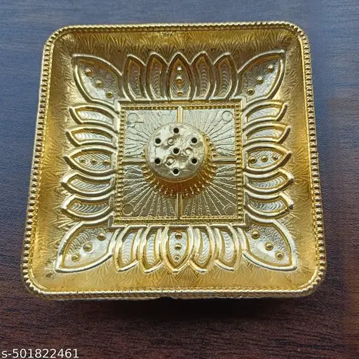 Gold-Plated Kumkum  with Dot Design – Trendy & Eye-Catching | Kankavati | Golden Kankavati With Extra Holes For Agarbatti Placement | Puja Products | Puja Thali | Kum Kum | Pack Of 1 Piece |