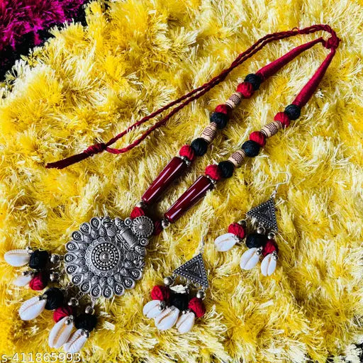 Original sea shell necklace earrings set