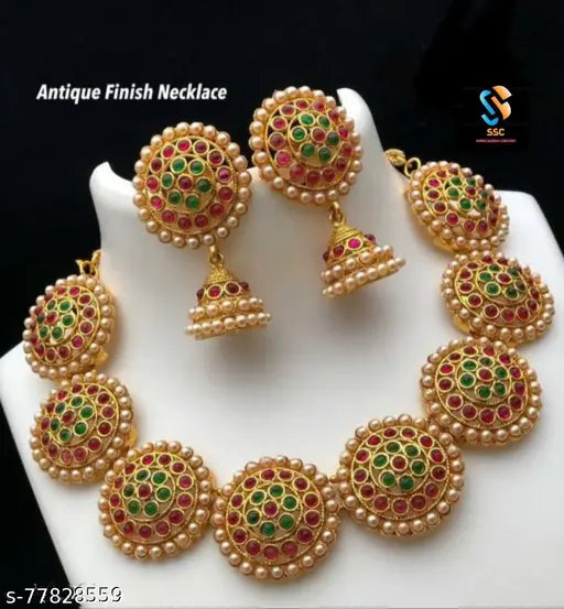 JEWELLERY SET WITH KEMPU WORK