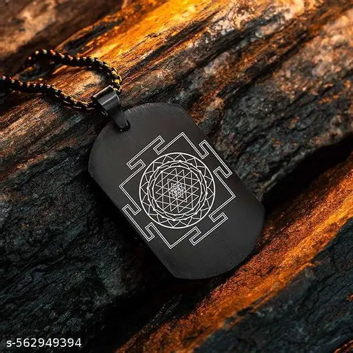 Shree Yantra Locket Pendant with Chain | Lord Shree Yantra Spiritual Locket Micro-carved Tag Stainless Steel | Unisex Religious Pendant | Divine Protection Jewelry