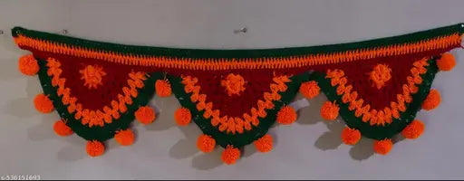 Woolen toran