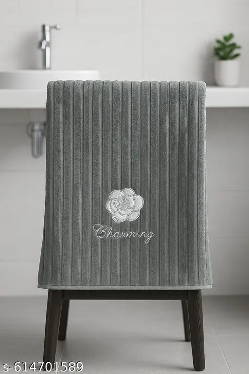 AKDC Premium Microfiber Bath Towel – Ultra-Soft, Highly Absorbent, Superior Comfort, Durable and Elegant Design, 70x140 cm (GREY