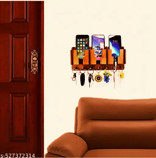 Key holder for wall decoration items