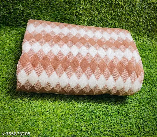 Legerity Microfiber 450 GSM High Absorbent & Quick Dry Bath Towel for Beach, Pool, Travel, Spa, Yoga and Shower - 70 x 140 cm, (Pack of 1)