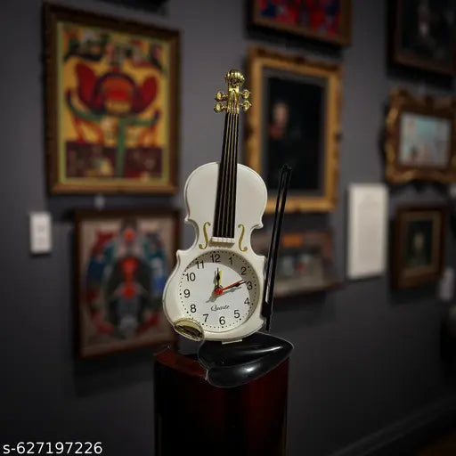 Kismiss Showpiece table Clocks