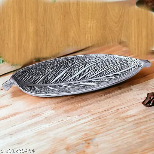 Handicraft metal Leaf Shape Tray (10 -Inch) for Home Decor Gifting Item, Diwali, Festival, Pooja Decorative Item for Living Room Dining Office Center Table,serving dry fruits and snacks (Silver, Pack of 1)