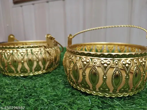 Decorative Golden Basket (Set of 2) with Intricate Floral Design, Golden Metal Basket with handle  metal flower basket (6 X4 inches Golden)