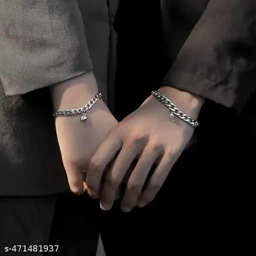 2Pcs Loving Magnet Bracelet Stainless Steel Heart shaped Romentic Love Couples Friedship promise 2 in 1 duo Wrist Band Bracelet Attractive Valentine's Gift for Men and Women