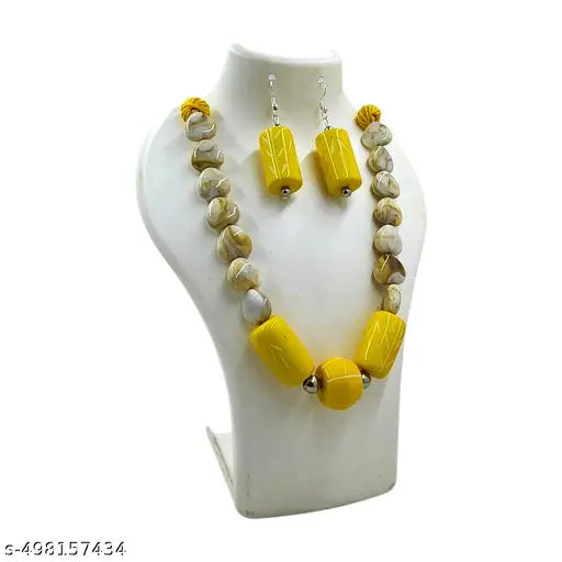 Handmade Beaded Necklace and Earring Set, Yellow and Beige Chemical Beads, Fashion Jewellery.